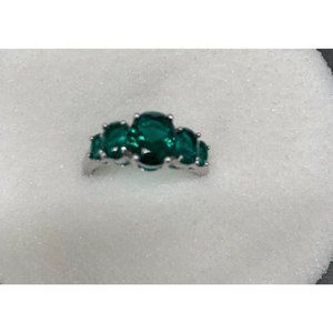 Green Stone Ring in Silver band  Size 12